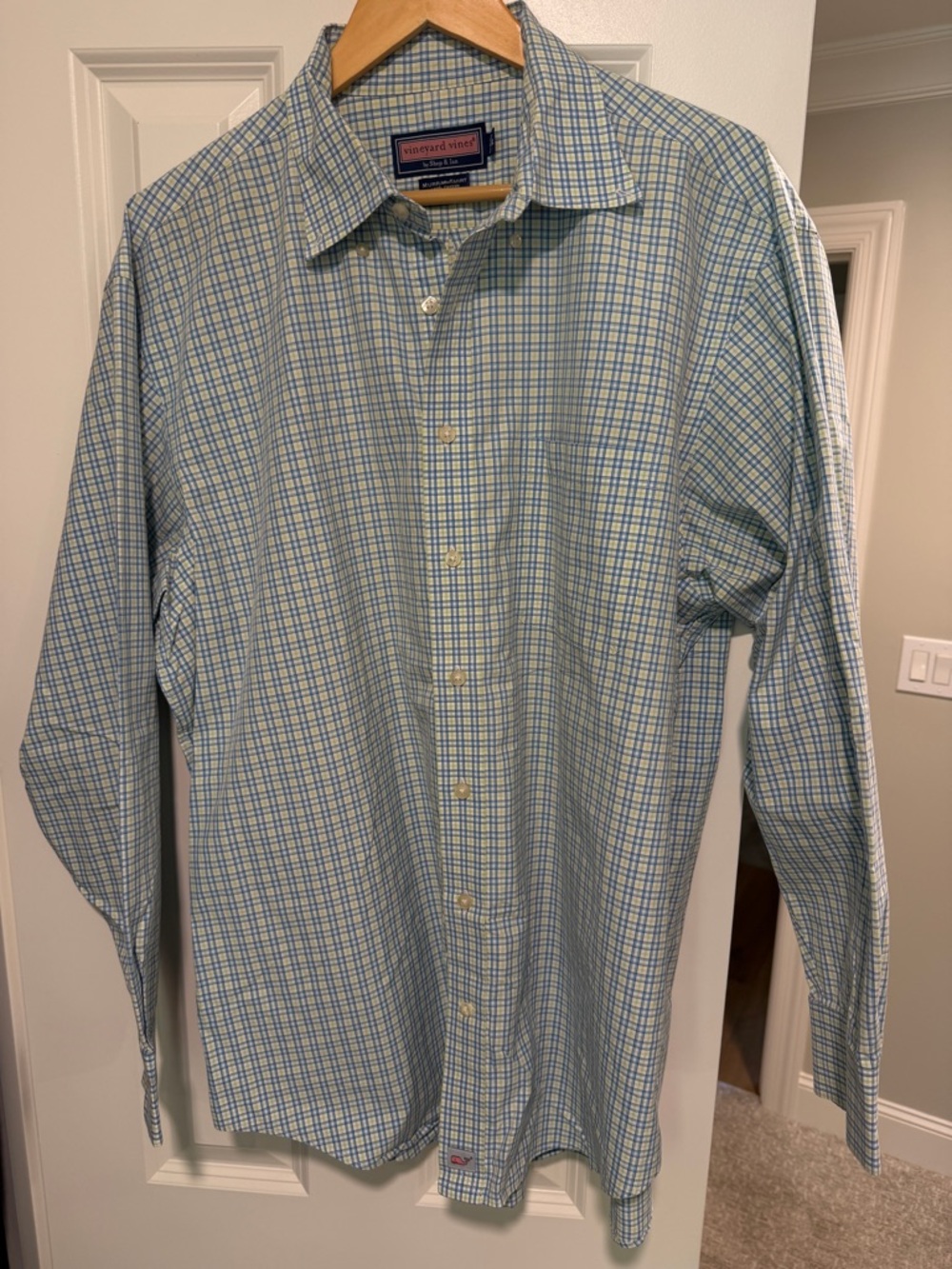 Vineyard Vines Light Blue and Green Plaid Men's Button-Down Shirt